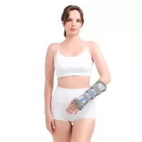 Бандаж на лучезапястный сустав ORTO LWL-622 длинный, левый, размер универсальный