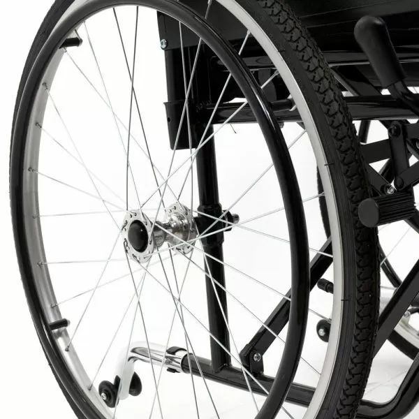 Кресло-коляска Barry A3, колеса пневматические