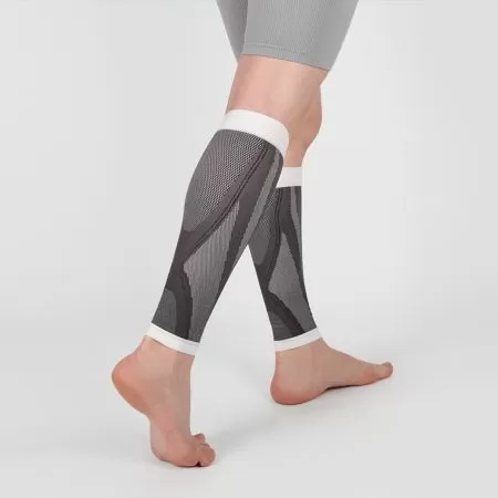 Гетры компрессионные IDEALISTA ID-213 для спорта 1 класс компресии бело-серые 