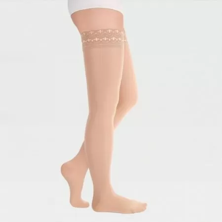 Чулки компрессионные IDEALISTA ID-301TW женские 2 класс компрессии с закрытым носком и кружевной резинкой на широкое бедро полупрозрачные цвет карамель 