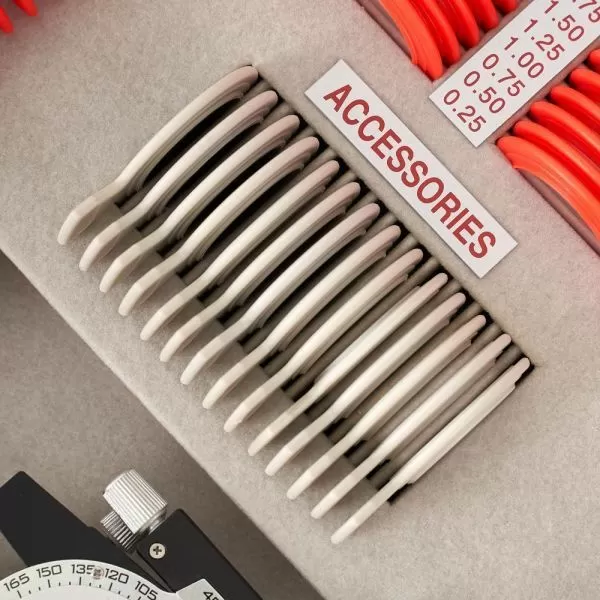 Набор на 266 пробных очковых линз Армед в пластиковой обойме с оправой без поверки