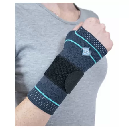 Бандаж на лучезапястный сустав Talus ЛЗ-723 компрессионный 