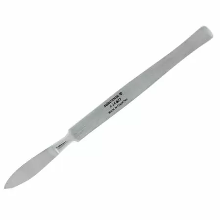 Скальпель остроконечный средний  J-15-027 