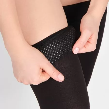 Чулки компрессионные IDEALISTA ID-300W унисекс 2 класс компрессии с закрытым носком и гладкой резинкой на широкое бедро цвет черный 