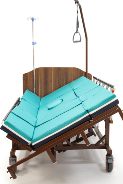 Кровать электрическая MET EVA, артикул 17134, ширина 100 см, кардиокресло, туалет, с функцией полного переворота