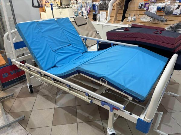 Матрас медицинский для кровати с туалетным устройством 190х90х6 см, потертости, пятна