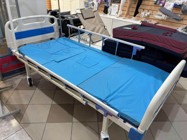 Матрас медицинский для кровати с туалетным устройством 190х90х6 см, потертости, пятна